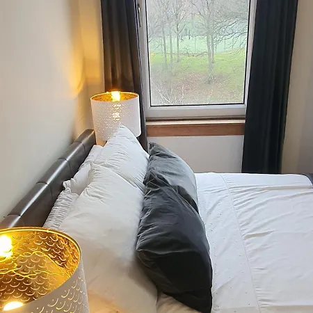 Large 3 Bed Apartment Glasgow West End Free Parking & Electric Vehicle Point Exterior photo