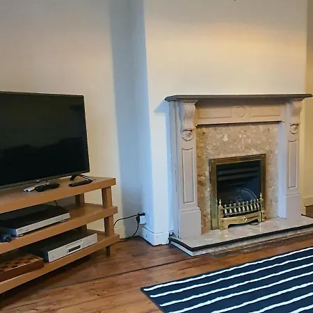 Large 3 Bed Apartment Glasgow West End Free Parking & Electric Vehicle Point Exterior photo
